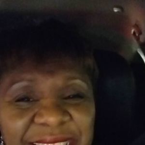 Meet your Posher, Rena